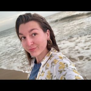 Meet your Posher, Chloe